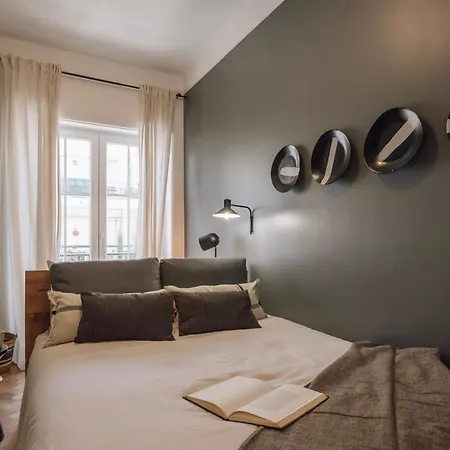 아파트 Alp - 3 Bedrooms, Office And Terrace In Alvalade 리스본