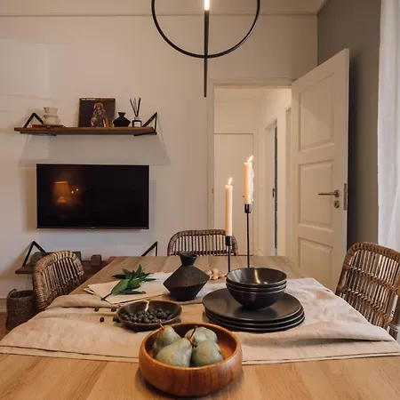 Alp - 3 Bedrooms, Office And Terrace In Alvalade