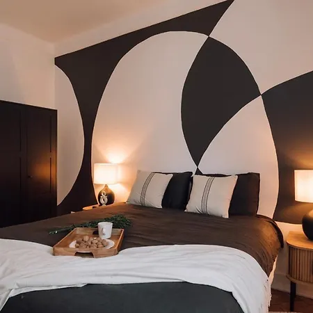 Alp - 3 Bedrooms, Office And Terrace In Alvalade *