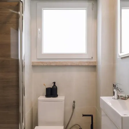 Alp - 3 Bedrooms, Office And Terrace In Alvalade